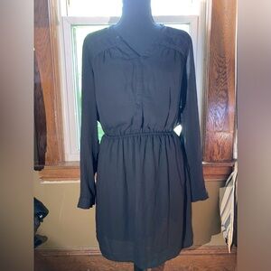 DR2 casual dress with popover tie neck